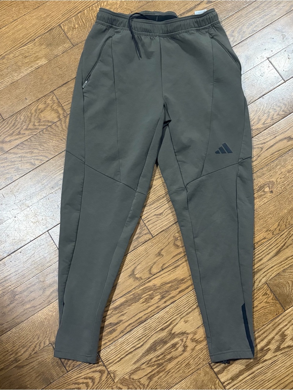 adidas Olive Green men’s small slim  Joggers with Drawcord